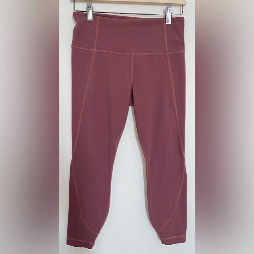 ATHLETA High Rise Cropped legging’s Size MP